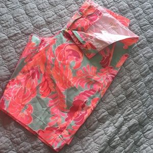 Lilly Pulitzer Chipper Short in Love Birds